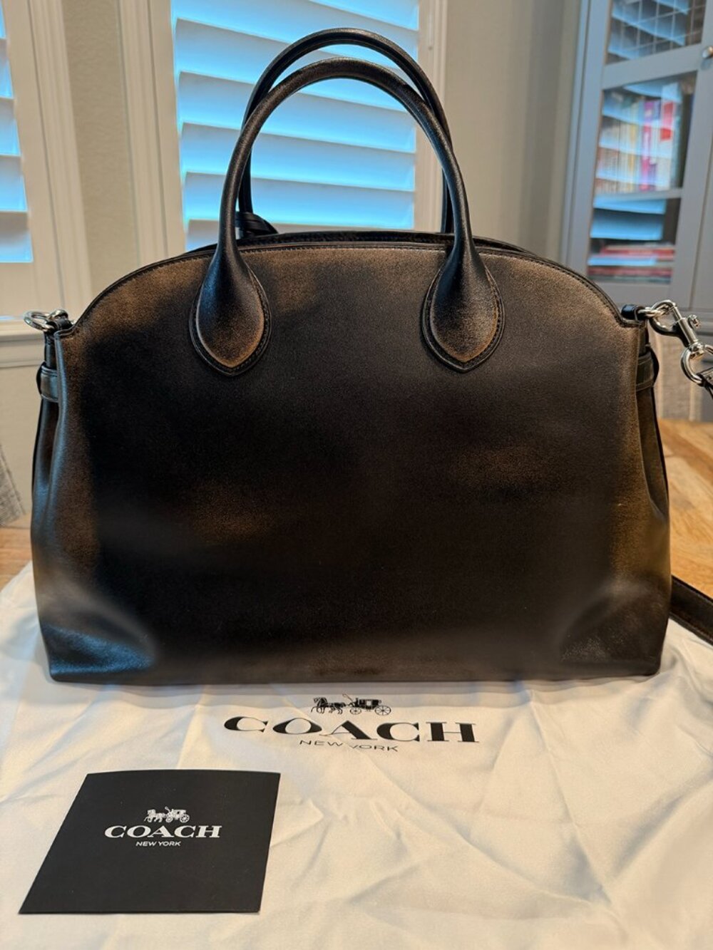Coach Empire Carryall 40 “Loved Leather” Limited Edition • SOLD OUT • EUC - Picture 4 of 12